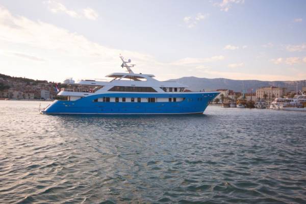 san-antonio-lux-yacht-4